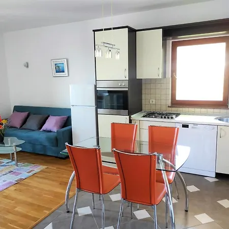 Biokovo Apartment *
