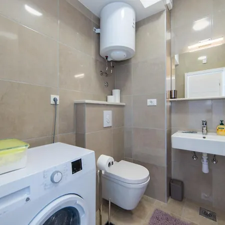 Biokovo Apartment *