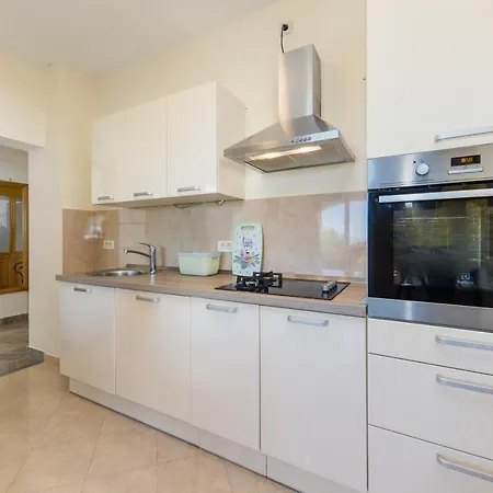 Biokovo マカルスカ